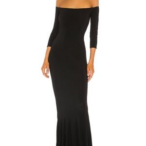 Off the shoulder fishtail gown